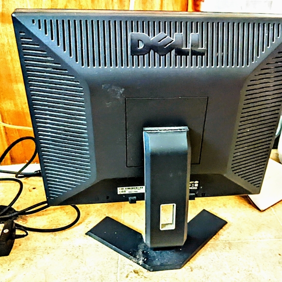 Dell E177FP Black 17" Screen/pantalla LCD negra - Picture 2 of 2